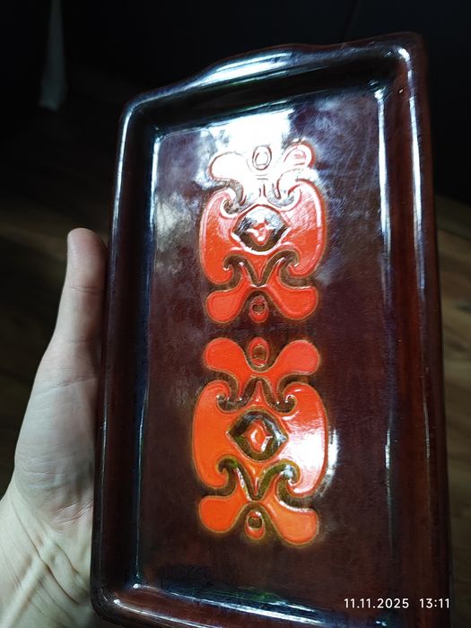 Taca, podstawka ceramiczna. Wzór ludowy