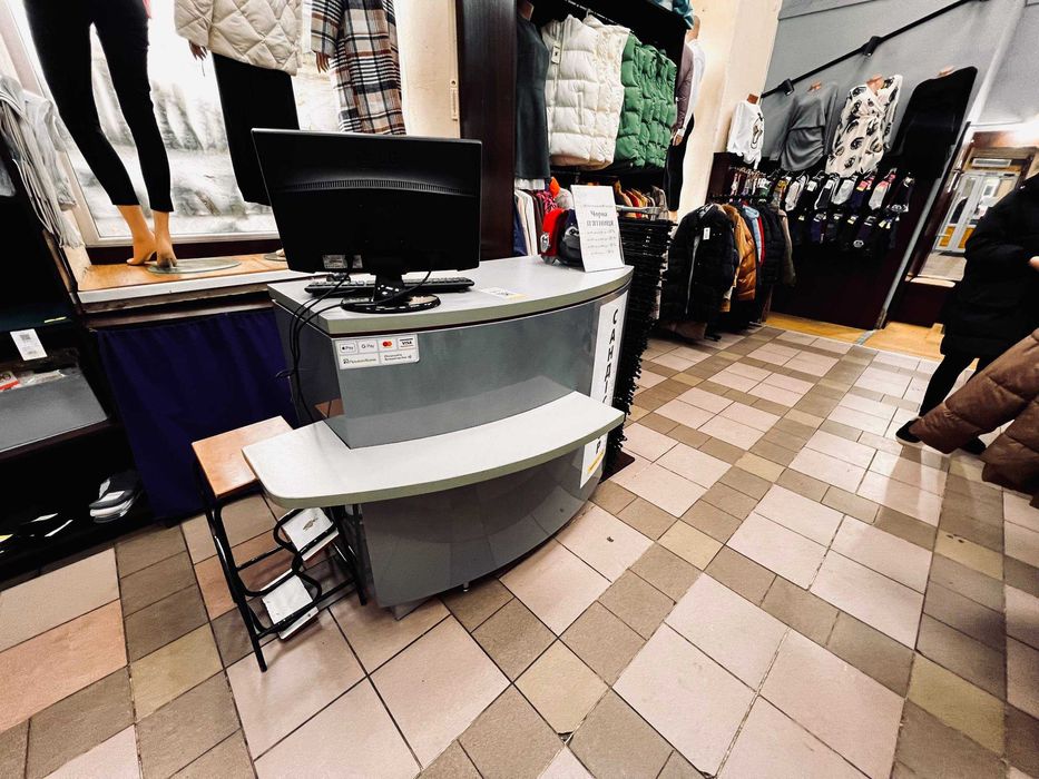 Стіл (ресепшен) для вашого бізнесу