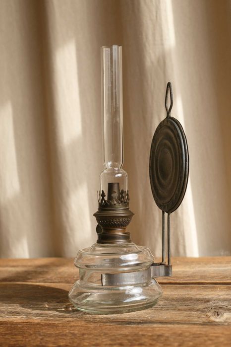 lampa naftowa Kosmos Brenner o minimalistycznym designie