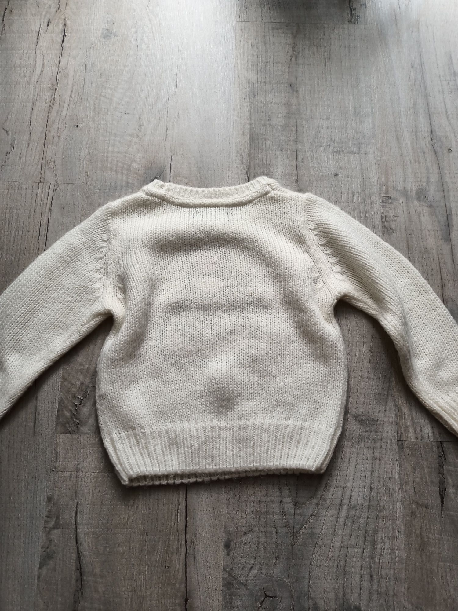 Sweter dla dziewczynki rozmiar 98 CATWALK