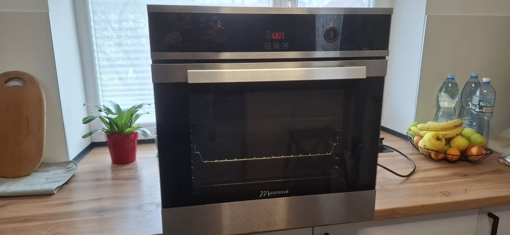 Духова шафа Mastercook MB-8EPR X (3570 W) — у відмінному стані!