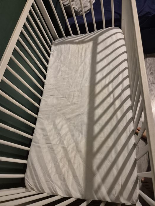 Łóżeczko dziecięce białe + materac