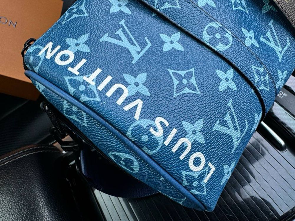 Синяя сумка Louis Vuitton женская через плечо Оригинал