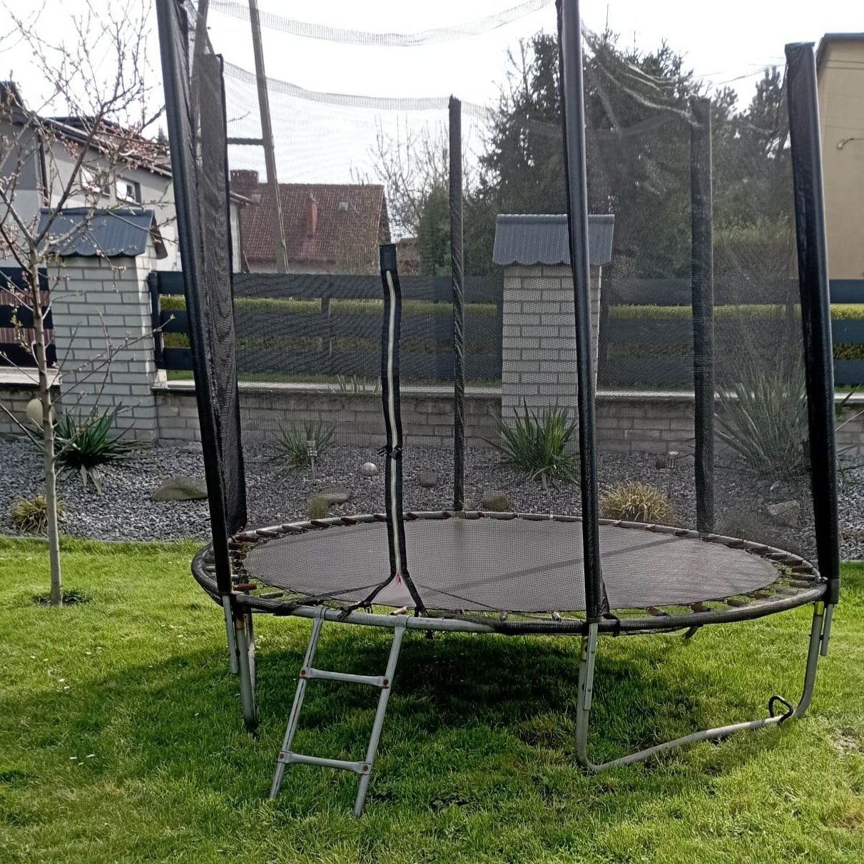 Trampolina 305 używana