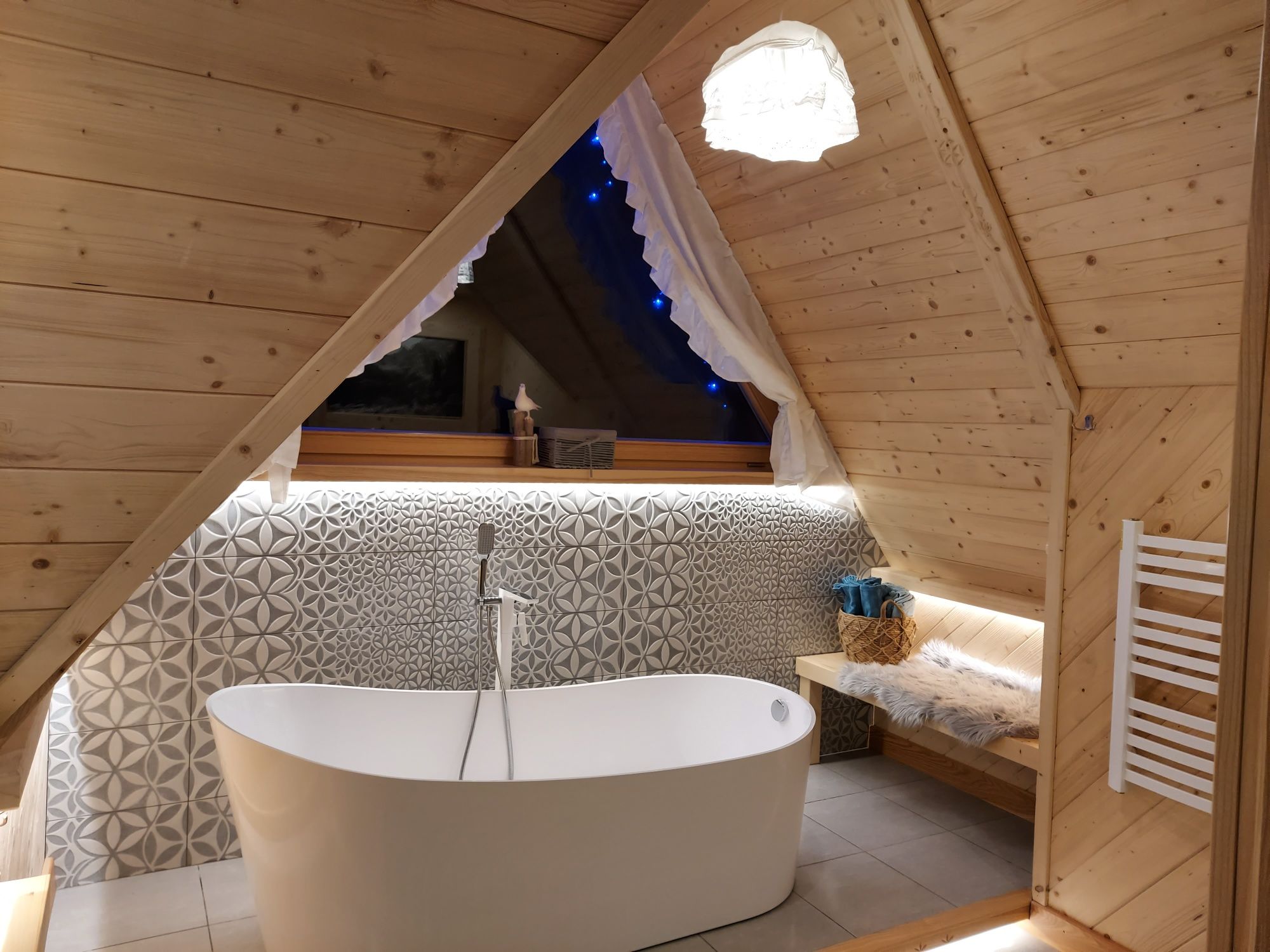 Luksusowy dom w Zakopanem. Jacuzzi,  sauna, kominek, do 12 osób