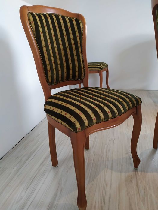 stół i krzesła stylowe do salonu jadalni włoskie