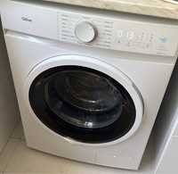 Máquina de lavar roupa em perfeito estado, ainda com garantia da marca