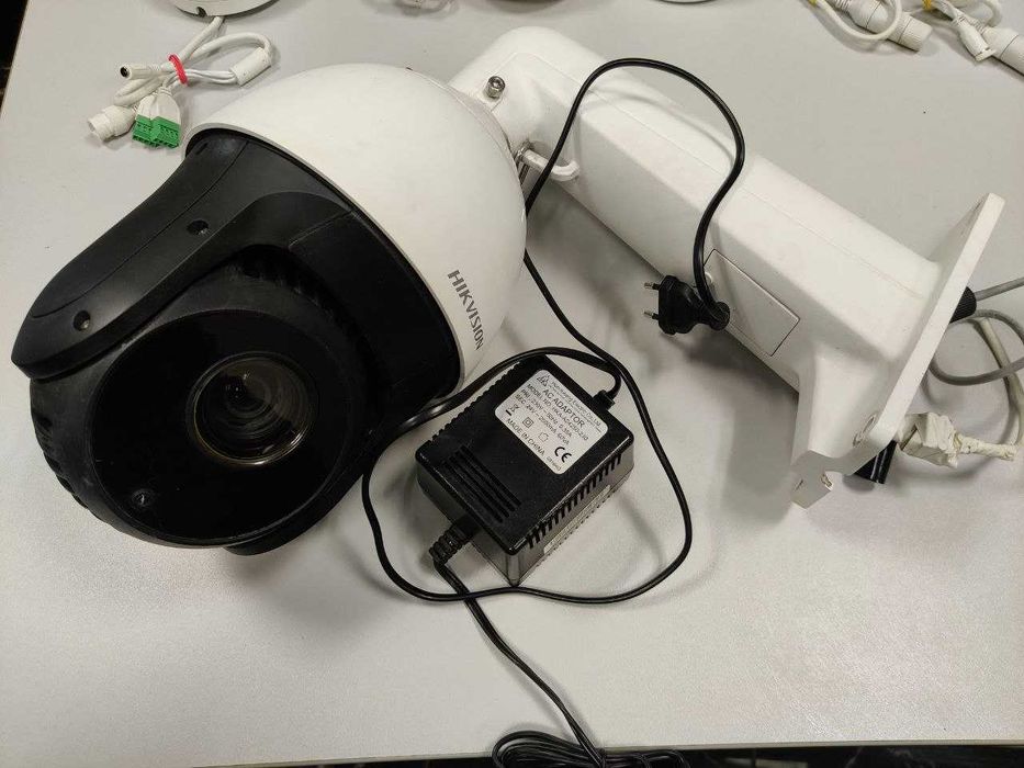 камера Hikvision DS-2DE5220IW-AE