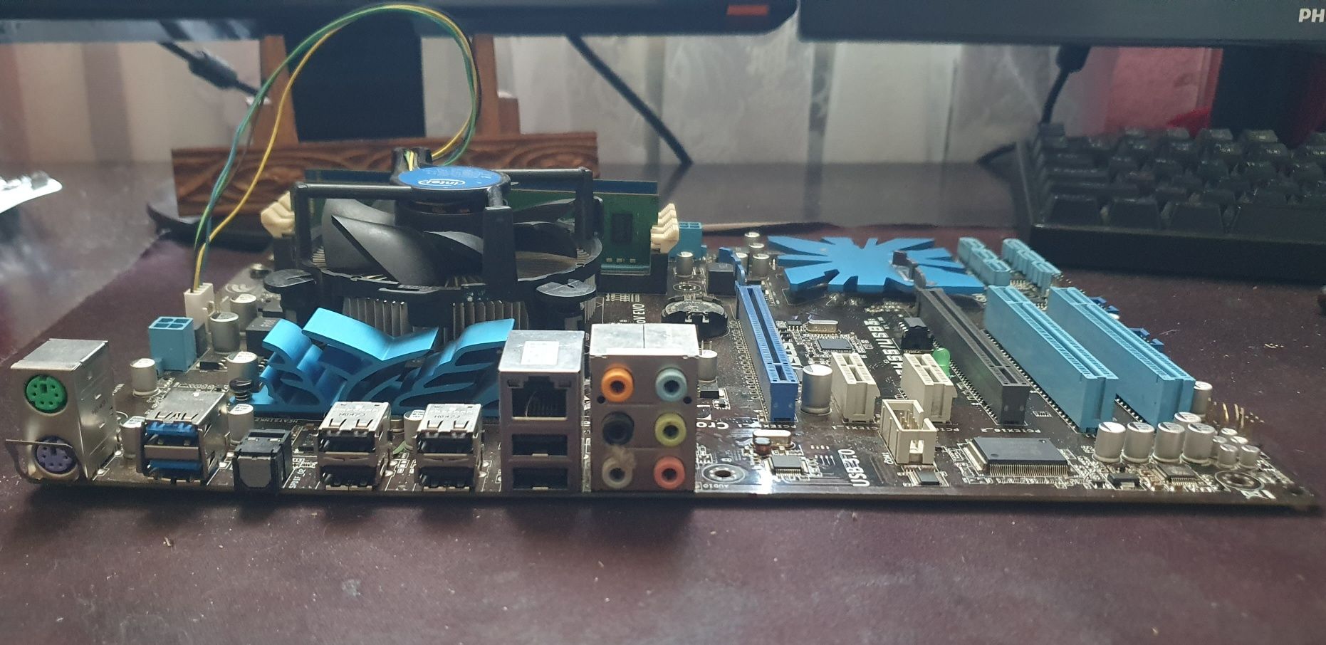 Материнська плата Asus p7h55 usb3 + Intel Xeon x3430, 8gb 1333mhz озу