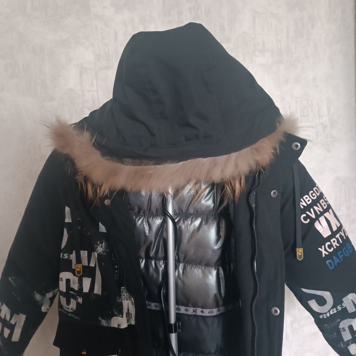 Куртка зимова,ідеальний стан