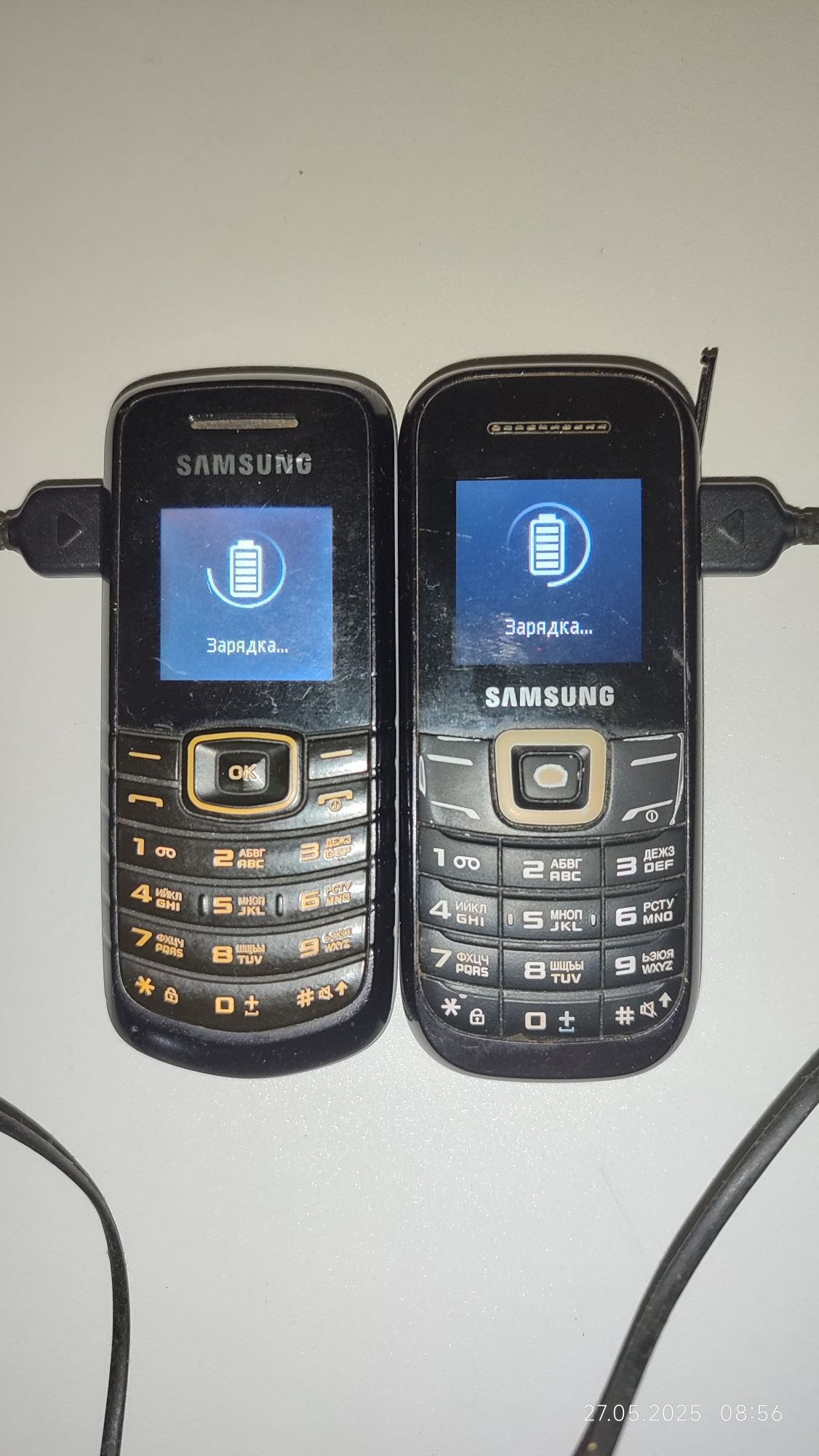 Телефон Samsung кнопочный, звонилка
