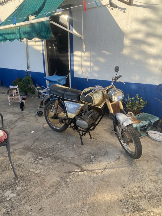 Troco por mota do meu agrado