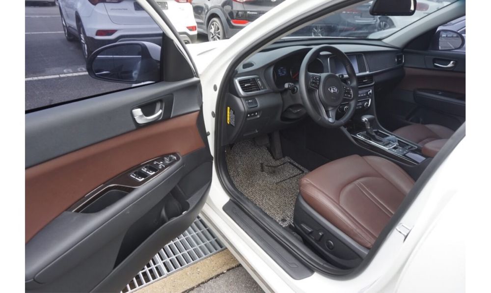 2017 рік KIA K5  з Кореї под УБД