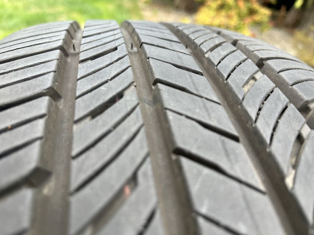 2 Opony Kumho Crugen 235/60 18