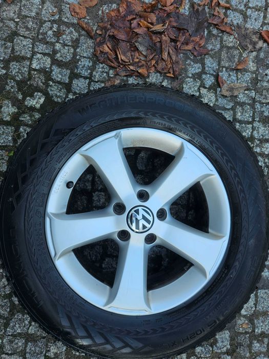 Koła 4 szt.  alufelgi z oponami zimowymi m.in. Volkswagen Tiguan 2010