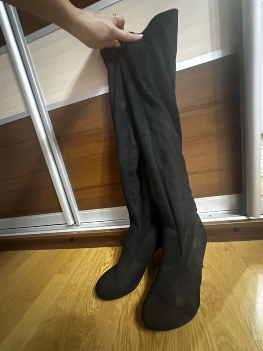 Чоботи. ботфорди