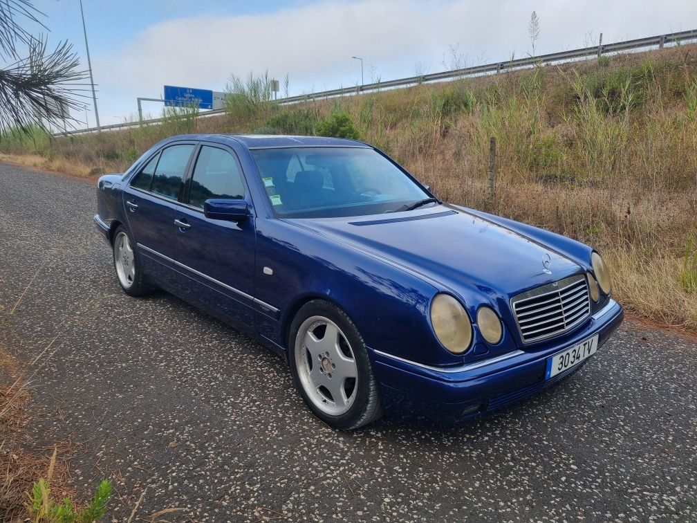 Mercedes W210 - E200