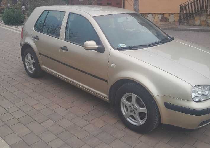 Volkswagen Golf 1.4 16V