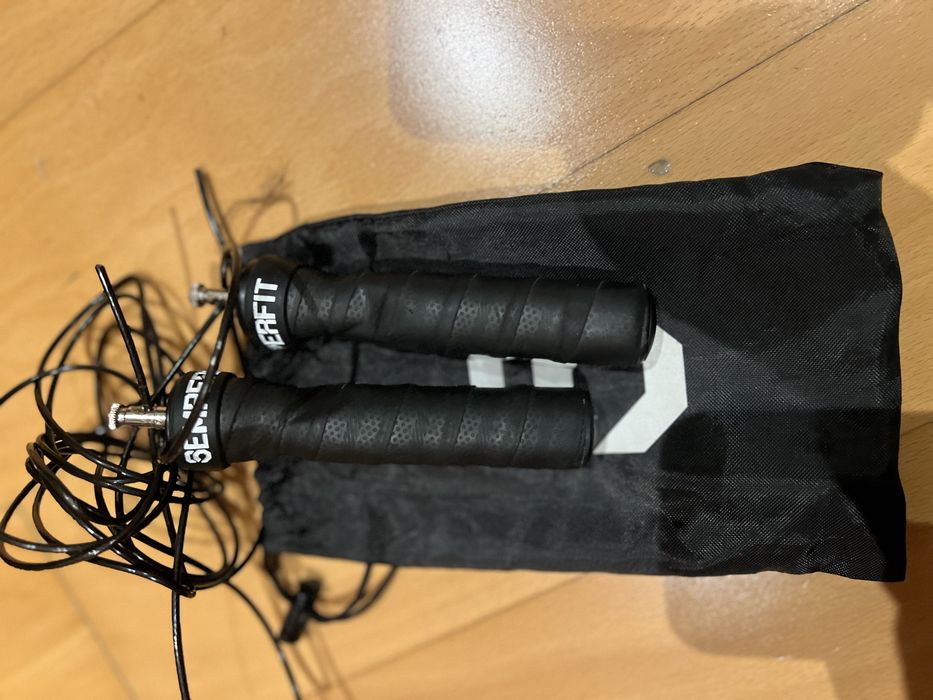 2 Cordas de saltar (SEMPERFIT e DOONE) como novas