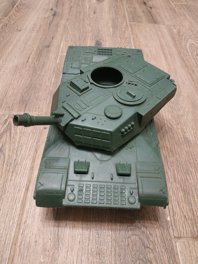 Машина машинка танк самальот винищувач истребитель