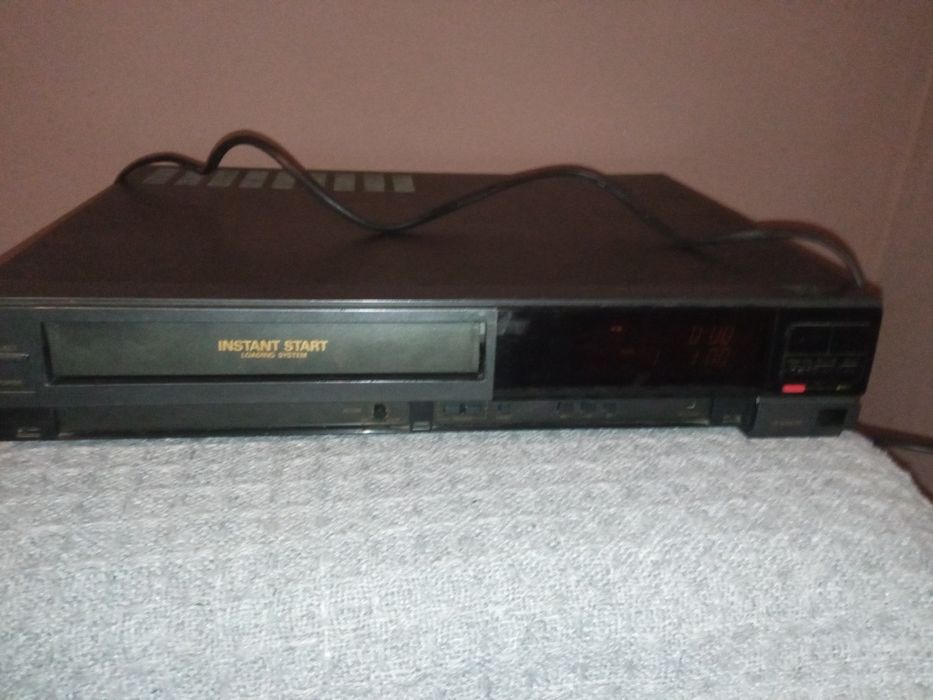 Magnetowid VHS  Sanyo GoldStar ITT Digital - opis.