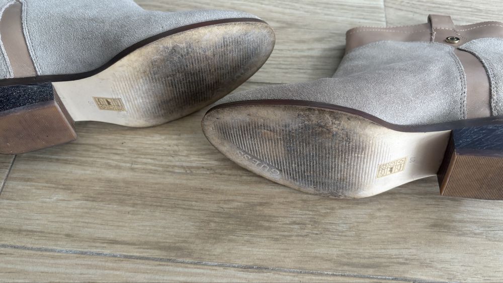 Botins Guess 37/38