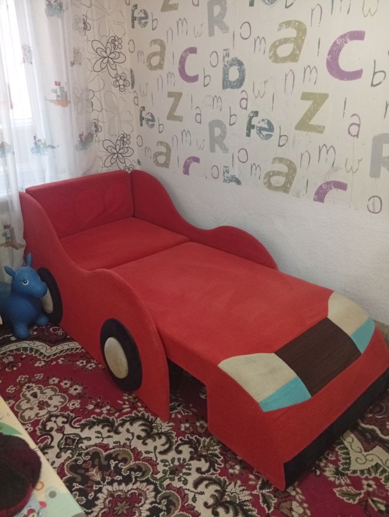 Продам дитячий диван