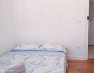 188342 - Quarto com cama de casal em...