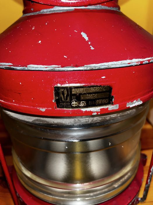 Lampa okrętowa kotwiczna