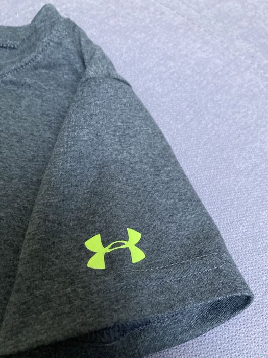 Under armour koszulka rozm 104