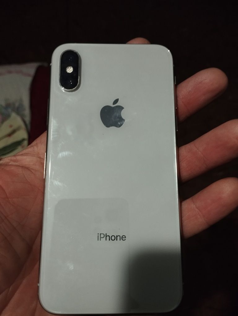 iPhone xs 4/64 Стан б/у Ємність акумулятора 84