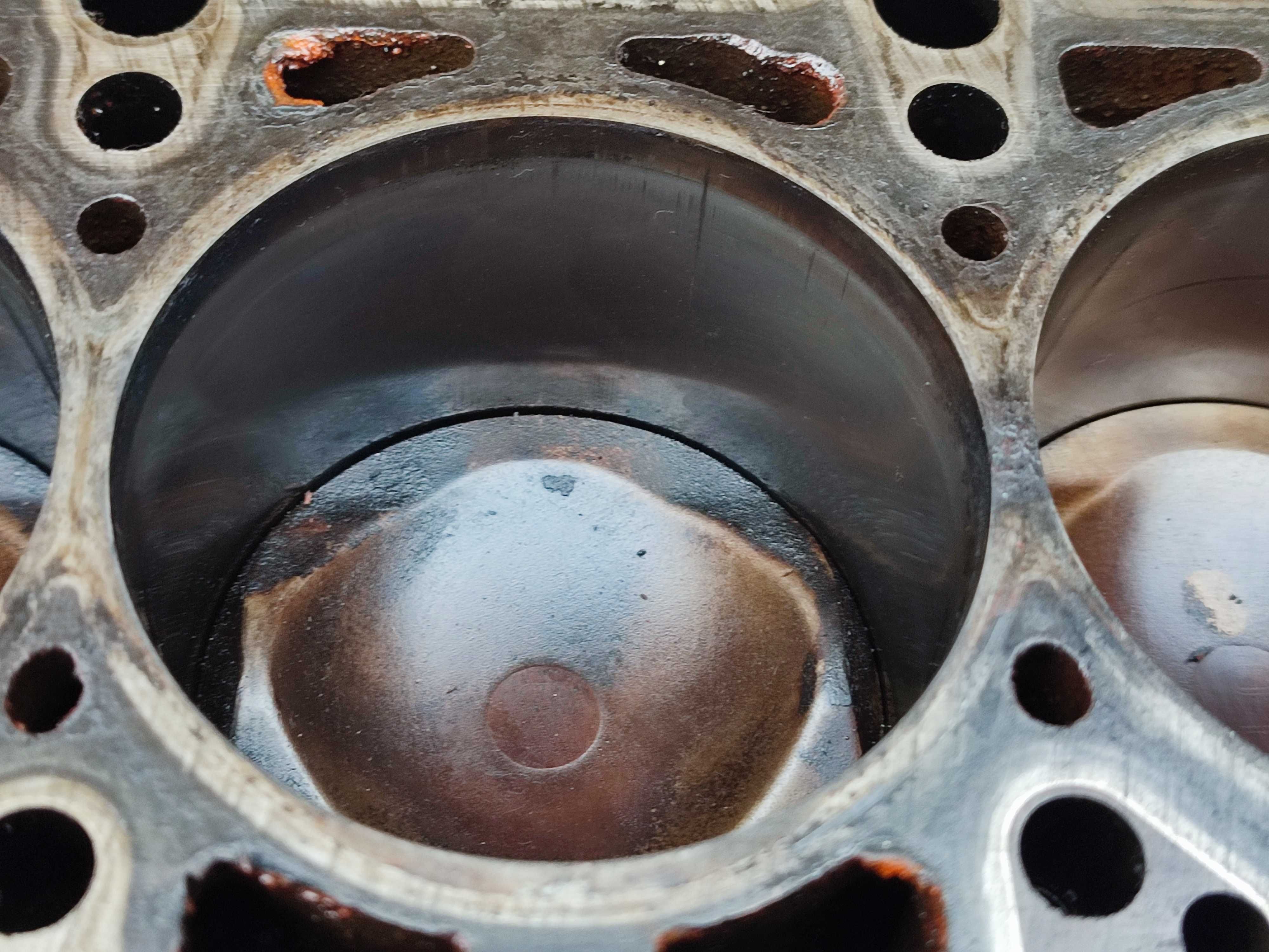 Blok Silnika 2.0TFSI 200km AXX VW Golf 5 GTI Audi A3 8P