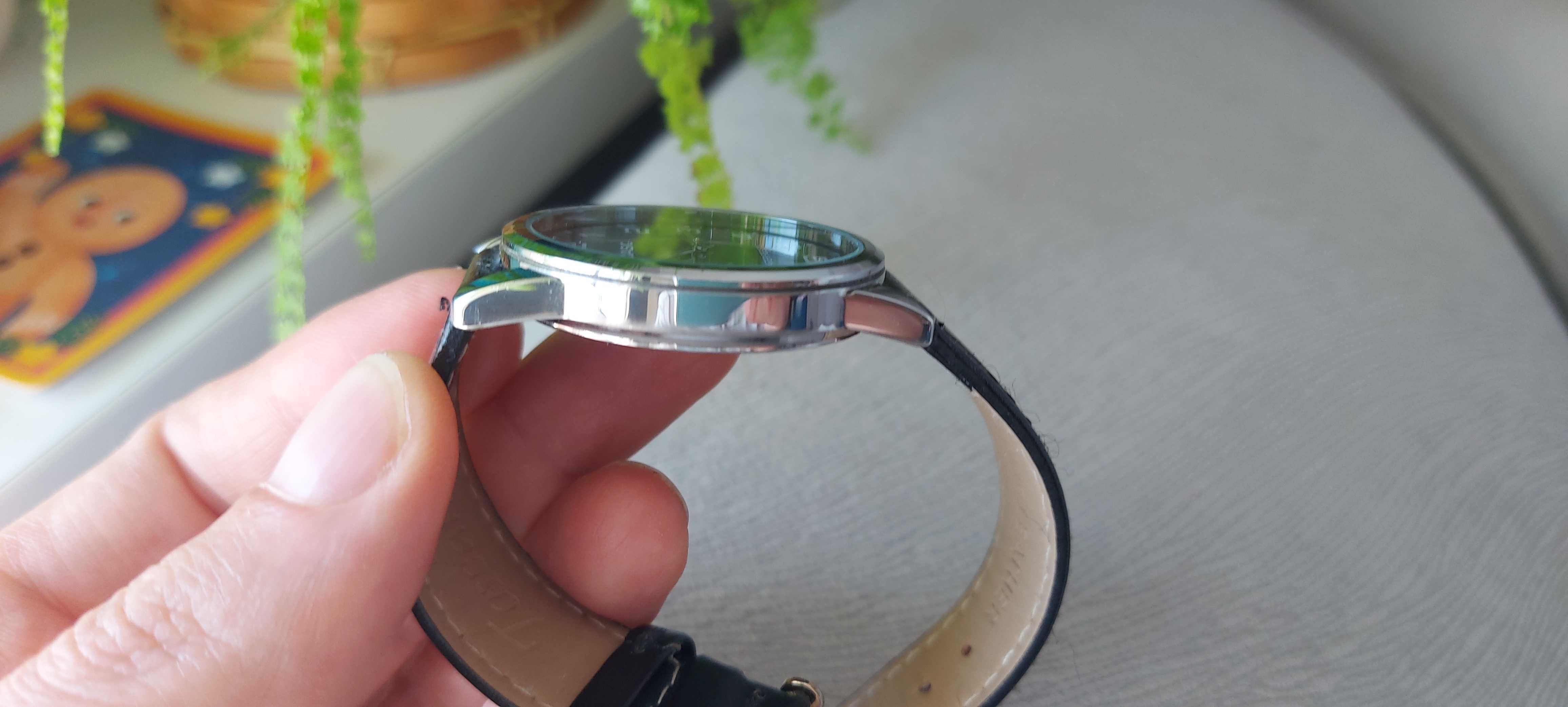 Zegarek Męski Casio MTP-V001 czarna tarcza