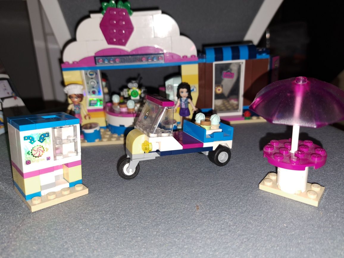 Lego Friends - cukiernia z babeczkami Oliwii