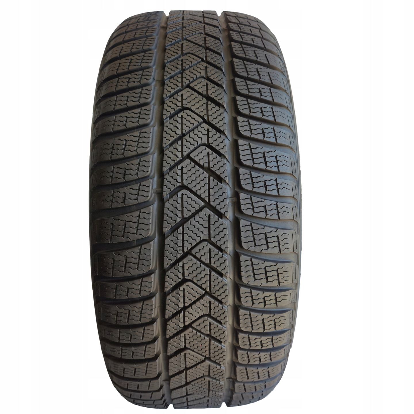 Pirelli winter sottozero 3 235/45 R18 94V 7,5 8mm
