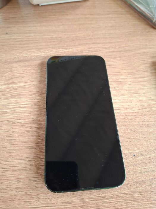 Vendo iPhone 13 imaculado