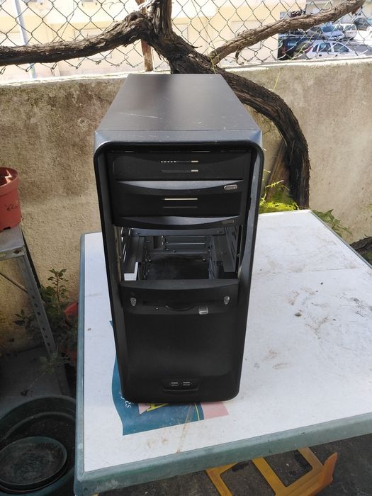 ATX Case, Compact Dimensions!64552473215874120