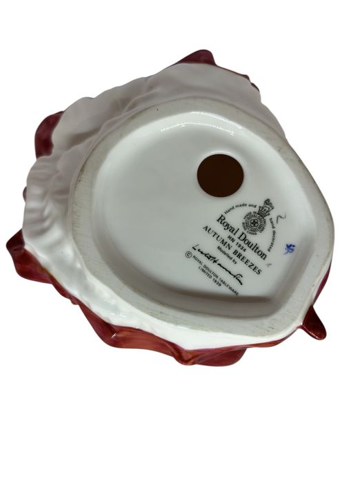 Figurka vintage Limited Royal Doulton - Autumn Breezes HN 1934