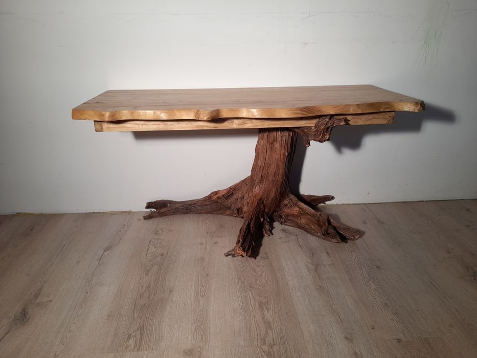 Stolik, drewno akacja sosna.