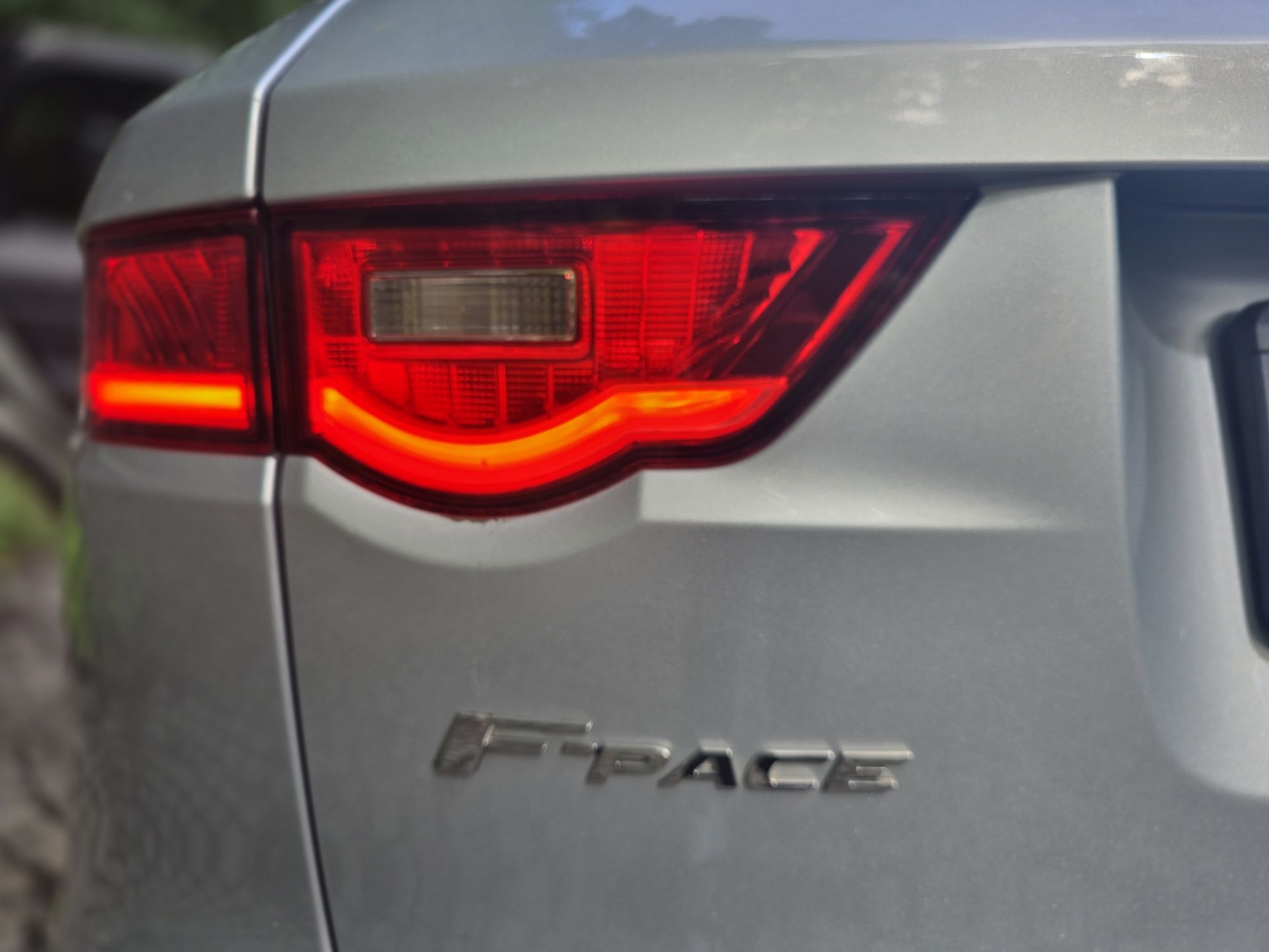Продам Jaguar f-pace 2018