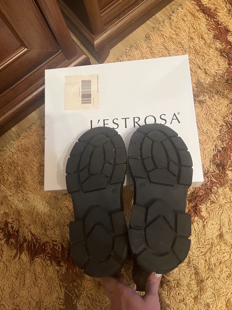 Зимові шкіряні черевики челсі L’ESTROSA  розмір 39
