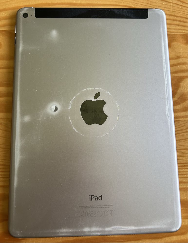 Ipad Air 2 wifi + cellular  128GB - uszkodzony