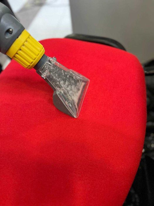 Хімчистка меблів — дивани, крісла, матраци