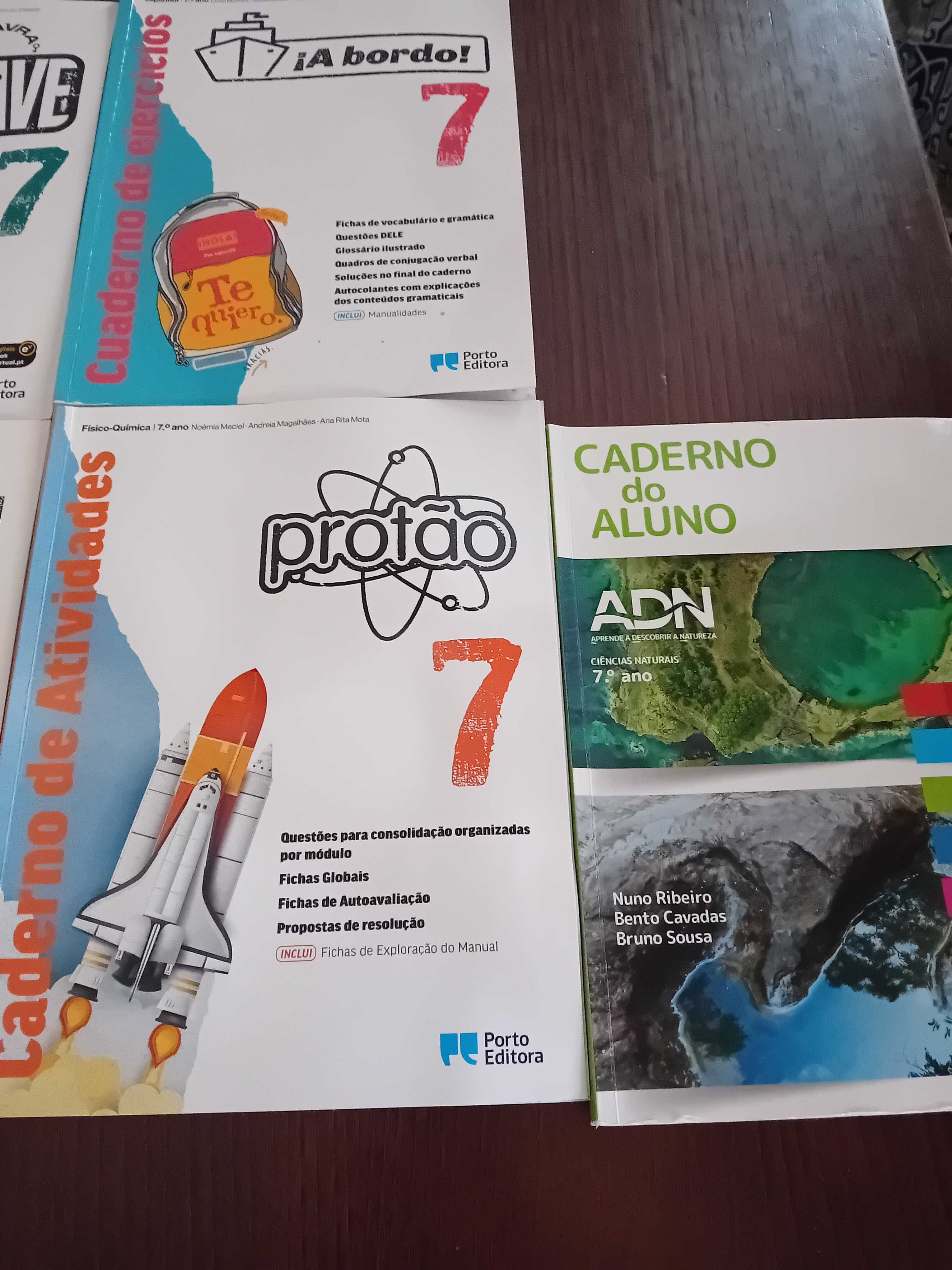 Cadernos de atividades 7.o ano bom estado