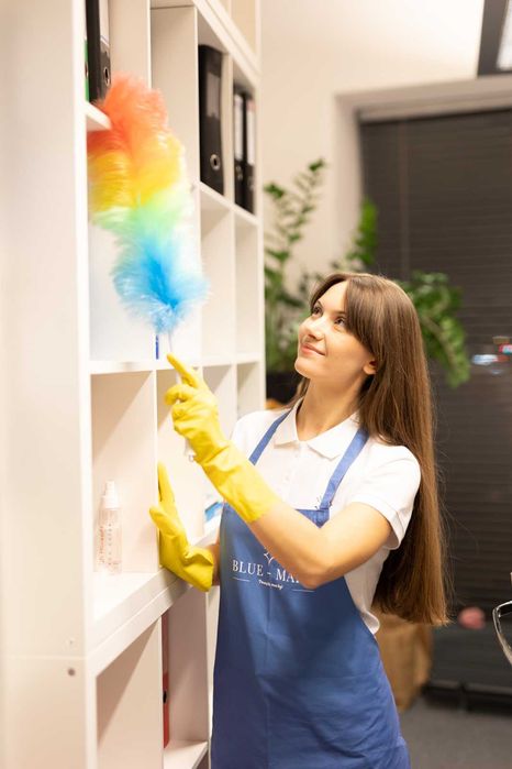 Firma Sprzątająca BLUE-MART - Sprzątanie Biur
