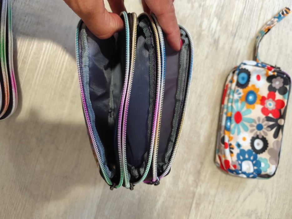 Estojos grandes novos