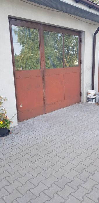 Drzwi do garażu bez futryny