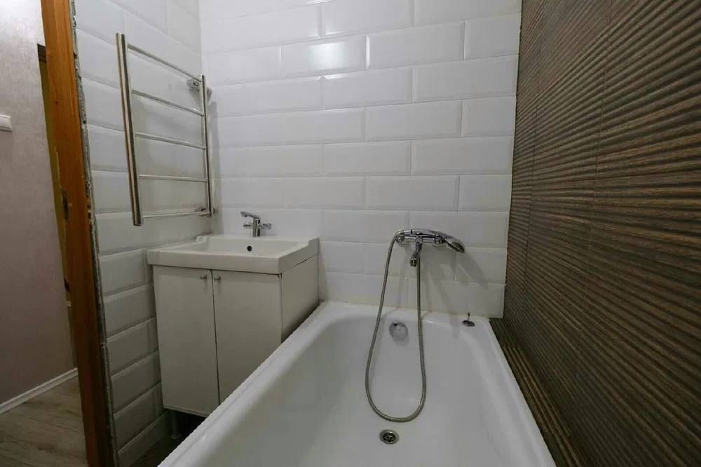 Квартира подобово на БШ біля літака/ світло /укриття! Вільно телефонуй