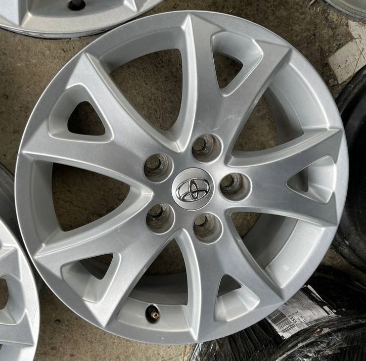 Диски Toyota Corolla Avensis Camry R 16 5 114.3