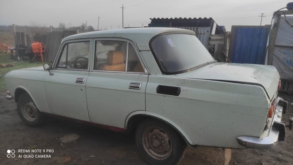Продам срочно Москвич 2140